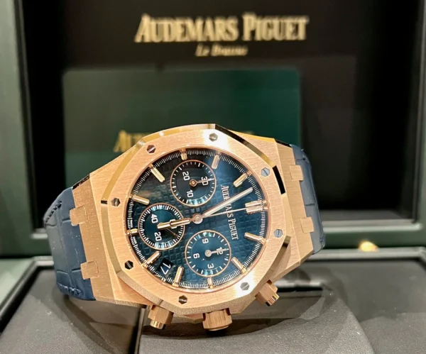 AUDEMARS PIQUET - ROYAL OAK CHRONOGRAPH - 2025 - Image 3