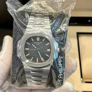 PATEK PHILIPPE - Nautilus 5711/1A Esfera Azul 2015 SELLADO Garantía Italiana